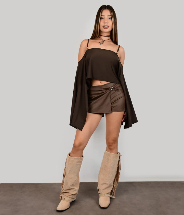Remera Capa Frey Chocolate